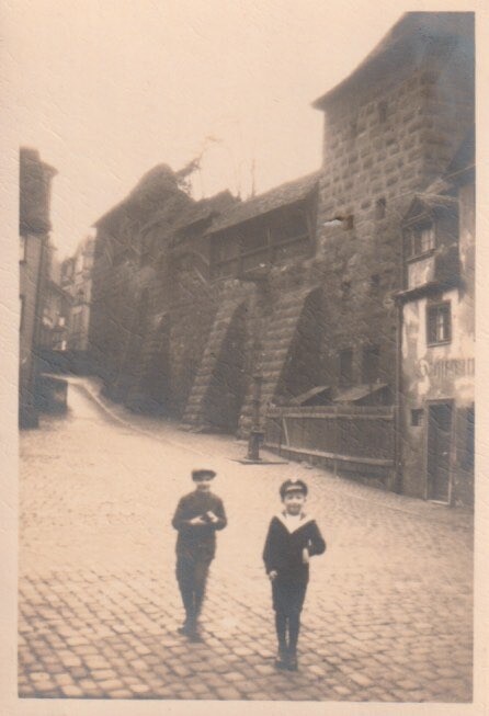 Westtormauer-grunesC-1929.jpg